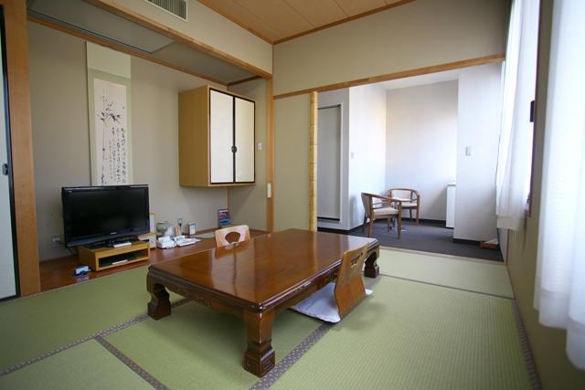 Hotel Verfort Hyuga Екстер'єр фото