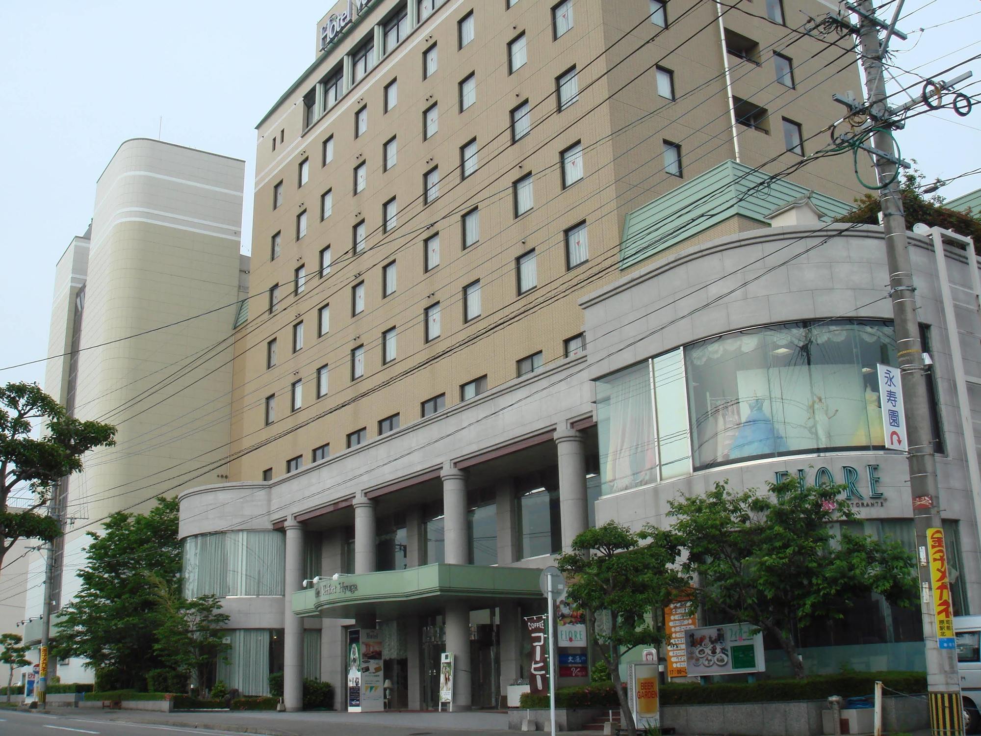 Hotel Verfort Hyuga Екстер'єр фото